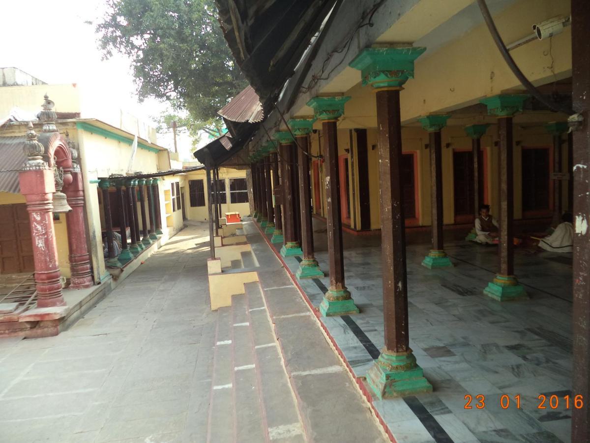 Shri Swami Sheetal Das Aashram Dharmshala Varanasi Exterior photo