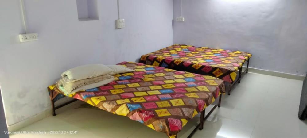Shri Swami Sheetal Das Aashram Dharmshala Varanasi Exterior photo